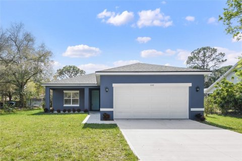 House in Inverness, Florida 3 bedrooms, 150.04 sq.m. № 2284519