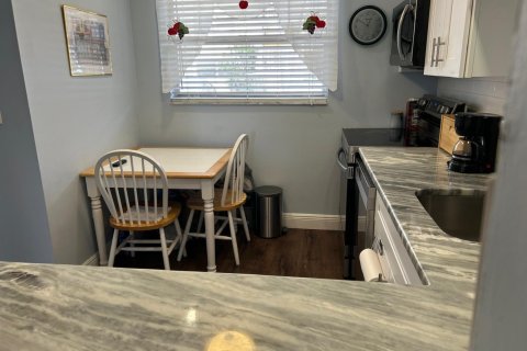 Купить кондоминиум в Маргит, Флорида 3 комнаты, 102.19м2, № 2083748 - фото 10