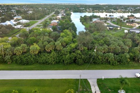 Land in Port Charlotte, Florida № 2205815