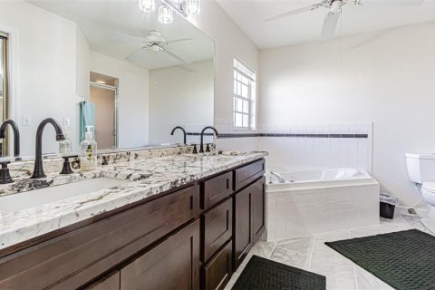 Villa ou maison à vendre à San Antonio, Floride: 3 chambres, 152.82 m2 № 2228457 - photo 21