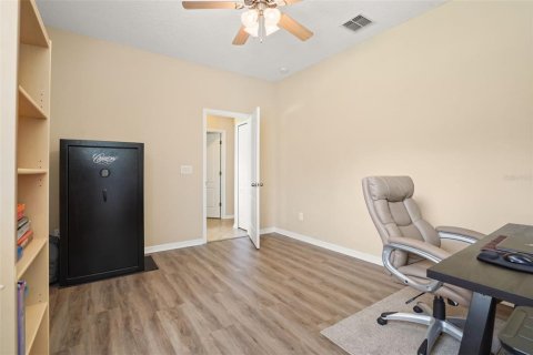 Villa ou maison à vendre à Sanford, Floride: 5 chambres, 318.19 m2 № 2114497 - photo 18