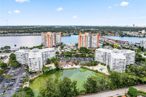 Copropriété à vendre à Miami, Floride: 1 chambre, 76.64 m2 № 1967228 - photo 3