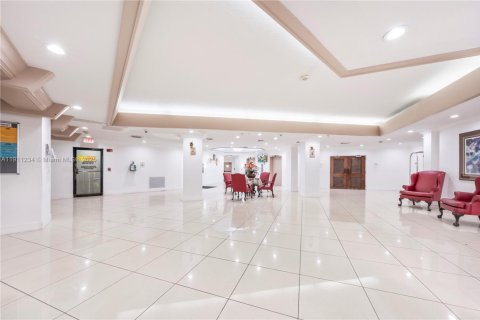Copropriété à vendre à Miami, Floride: 1 chambre, 76.64 m2 № 1967228 - photo 19