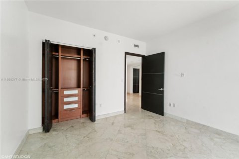 Copropriété à vendre à Miami, Floride: 2 chambres, 142.05 m2 № 2021208 - photo 26