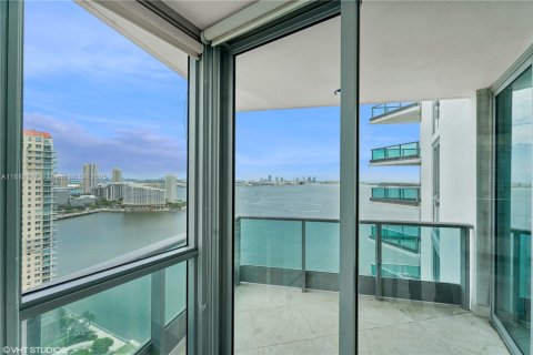 Copropriété à vendre à Miami, Floride: 2 chambres, 142.05 m2 № 2021208 - photo 10