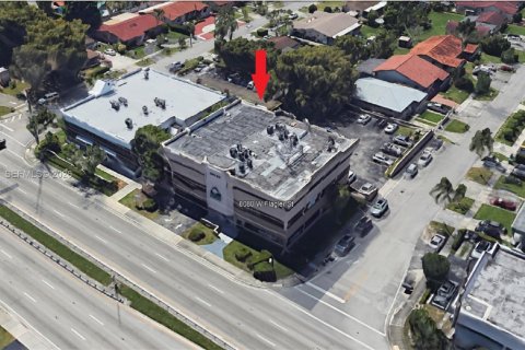 Propiedad comercial en venta en Miami, Florida № 2028144 - foto 15