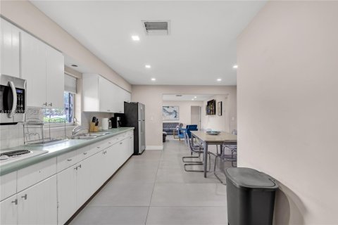 Casa en venta en Wilton Manors, Florida, 3 dormitorios, 126.81 m2 № 2010535 - foto 24