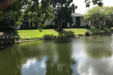 Снять в аренду квартиру в Санрайз, Флорида 1 спальня, 55.28м2, № 2065214 - фото 23