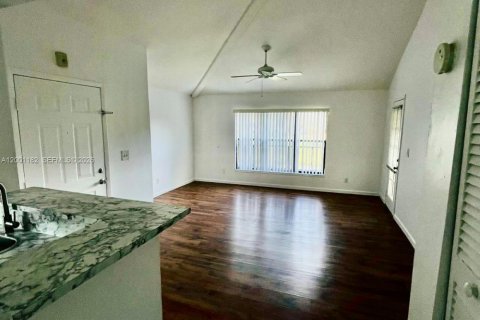 Снять в аренду квартиру в Санрайз, Флорида 1 спальня, 55.28м2, № 2065214 - фото 7