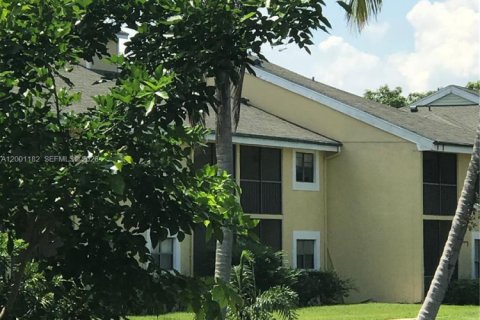 Снять в аренду квартиру в Санрайз, Флорида 1 спальня, 55.28м2, № 2065214 - фото 22