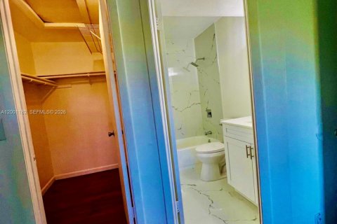 Снять в аренду квартиру в Санрайз, Флорида 1 спальня, 55.28м2, № 2065214 - фото 9