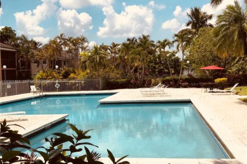 Снять в аренду квартиру в Санрайз, Флорида 1 спальня, 55.28м2, № 2065214 - фото 20