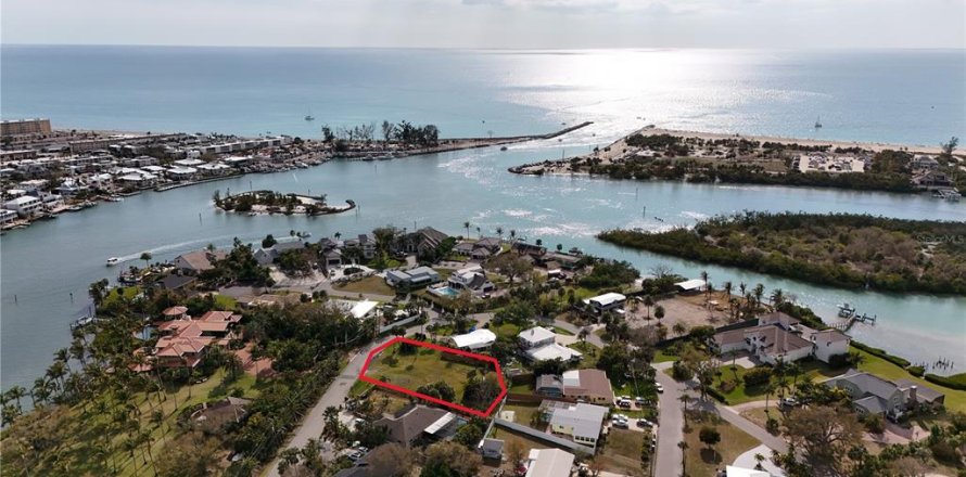 Terrain à Nokomis, Floride № 2195535