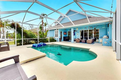 House in Apollo Beach, Florida 5 bedrooms, 273.5 sq.m. № 1556533 - photo 5