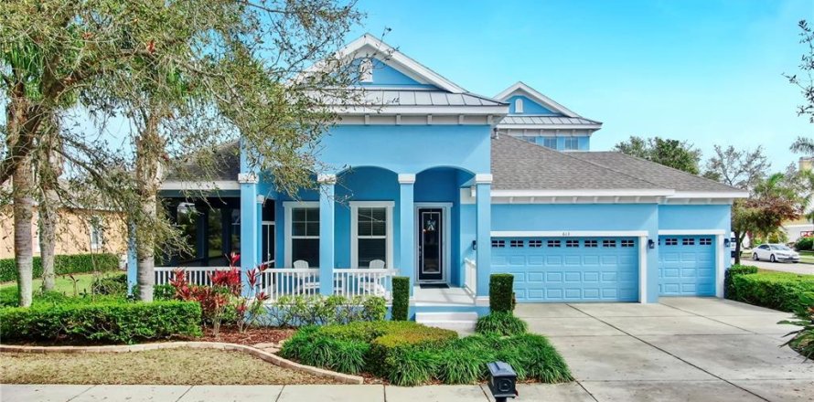 House in Apollo Beach, Florida 5 bedrooms, 273.5 sq.m. № 1556533