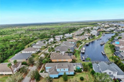 House in Apollo Beach, Florida 5 bedrooms, 273.5 sq.m. № 1556533 - photo 13