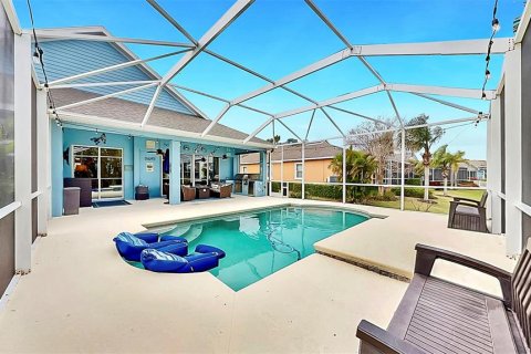 House in Apollo Beach, Florida 5 bedrooms, 273.5 sq.m. № 1556533 - photo 8