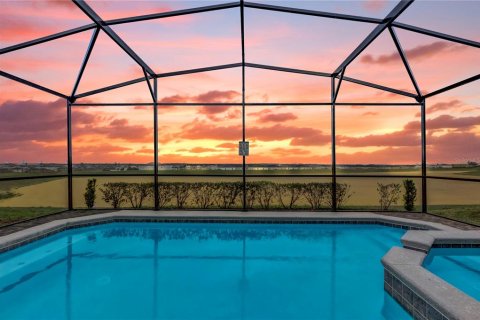Villa ou maison à vendre à Davenport, Floride: 7 chambres, 304.91 m2 № 2207847 - photo 4
