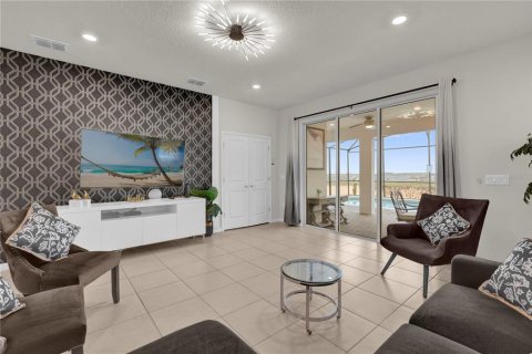Villa ou maison à vendre à Davenport, Floride: 7 chambres, 304.91 m2 № 2207847 - photo 8