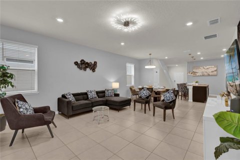 Villa ou maison à vendre à Davenport, Floride: 7 chambres, 304.91 m2 № 2207847 - photo 6