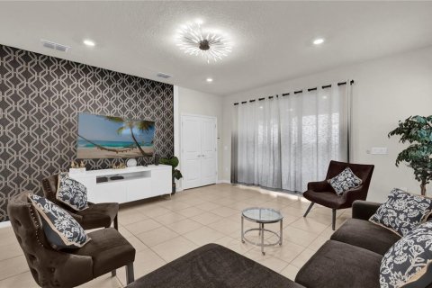 Villa ou maison à vendre à Davenport, Floride: 7 chambres, 304.91 m2 № 2207847 - photo 5