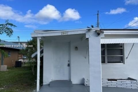 Villa ou maison à vendre à Fort Lauderdale, Floride: 2 chambres, 97.64 m2 № 1966417 - photo 2
