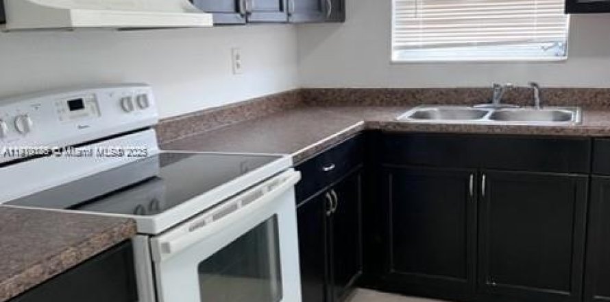 Villa ou maison à Fort Lauderdale, Floride 2 chambres, 97.64 m2 № 1966417