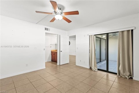 Купить кондоминиум в Кейп-Корал, Флорида 2 спальни, 98.57м2, № 2061384 - фото 25