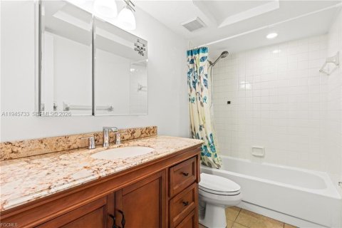 Купить кондоминиум в Кейп-Корал, Флорида 2 спальни, 98.57м2, № 2061384 - фото 15