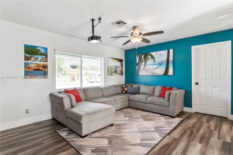 Casa en venta en Boca Raton, Florida, 3 dormitorios, 111.11 m2 № 1992167 - foto 7