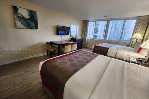 Copropriété à louer à Sunny Isles Beach, Floride: 33.44 m2 № 1729895 - photo 4