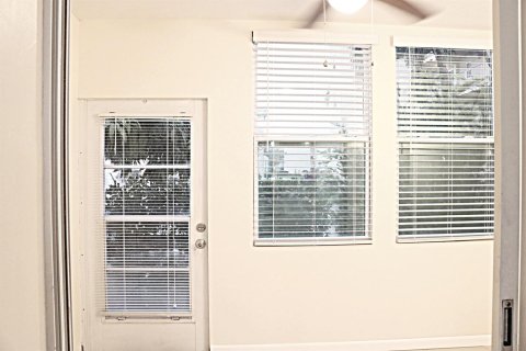 Condo in Boynton Beach, Florida, 1 bedroom  № 2182806 - photo 16