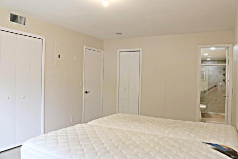 Condo in Boynton Beach, Florida, 1 bedroom  № 2182806 - photo 9