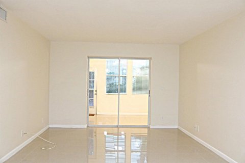 Condo in Boynton Beach, Florida, 1 bedroom  № 2182806 - photo 17
