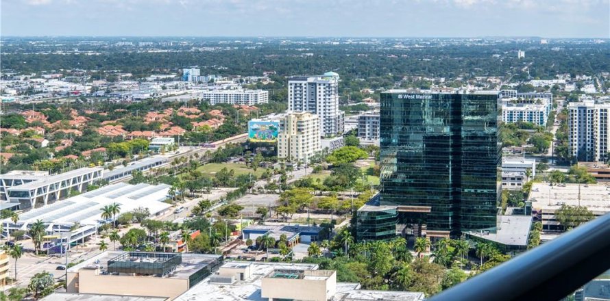 Condominio en Fort Lauderdale, Florida, 3 dormitorios  № 895822