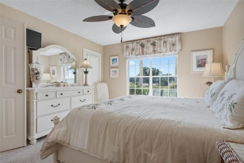 Condo in Venice, Florida, 2 bedrooms  № 2210632 - photo 17