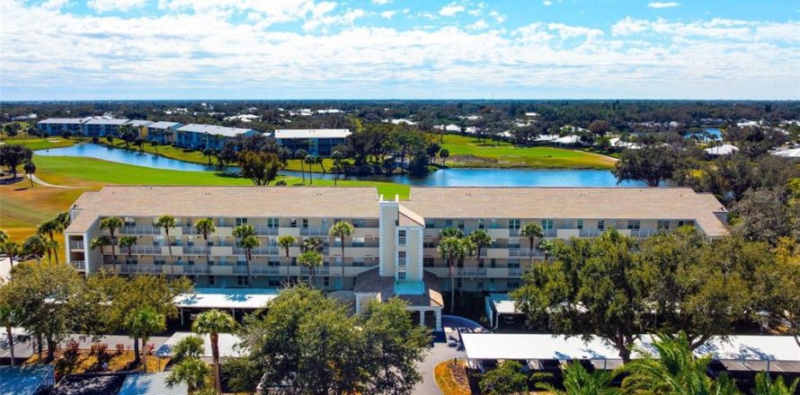 Condo in Venice, Florida, 2 bedrooms  № 2210632