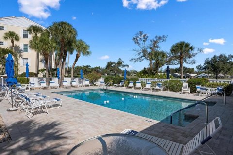 Condo in Venice, Florida, 2 bedrooms  № 2210632 - photo 26