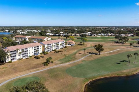Condo in Venice, Florida, 2 bedrooms  № 2210632 - photo 3