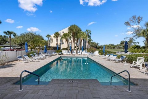 Condo in Venice, Florida, 2 bedrooms  № 2210632 - photo 27