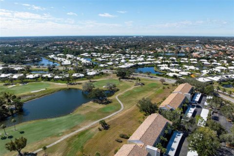 Condo in Venice, Florida, 2 bedrooms  № 2210632 - photo 2