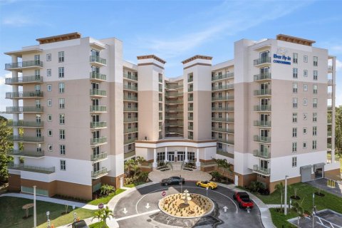 Condo in Merrit Island, Florida, 2 bedrooms  № 1283208 - photo 1
