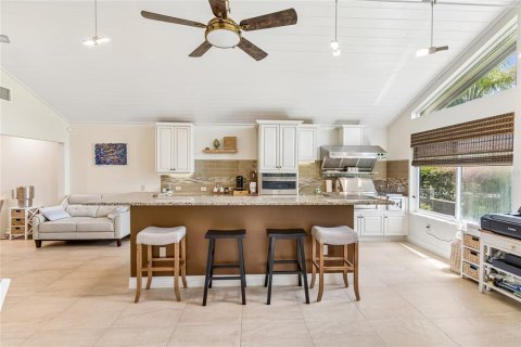 House in Wesley Chapel, Florida 3 bedrooms, 238.48 sq.m. № 2124450 - photo 21