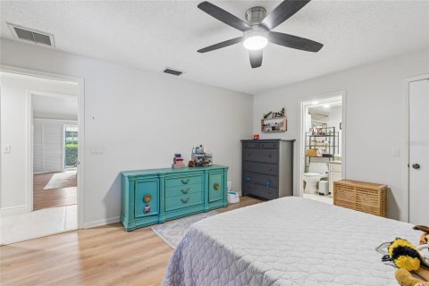 House in Wesley Chapel, Florida 3 bedrooms, 238.48 sq.m. № 2124450 - photo 28
