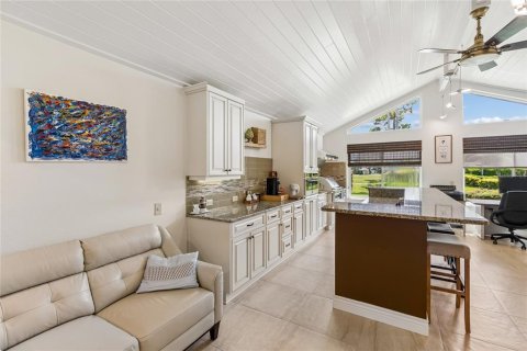 House in Wesley Chapel, Florida 3 bedrooms, 238.48 sq.m. № 2124450 - photo 17