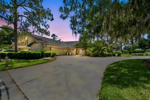House in Wesley Chapel, Florida 3 bedrooms, 238.48 sq.m. № 2124450