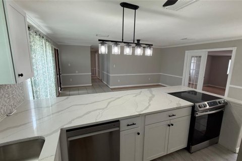 Villa ou maison à louer à Port Charlotte, Floride: 3 chambres, 109.9 m2 № 1825108 - photo 5