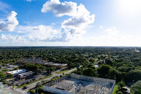 Commercial property in Miami, Florida № 1957525 - photo 6