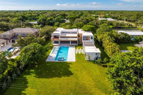 House in Pinecrest, Florida 7 bedrooms, 827.95 sq.m. № 1977981 - photo 27