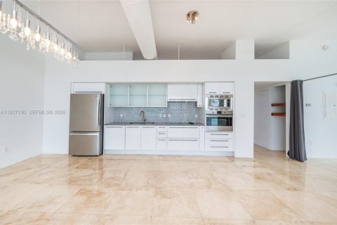 Condo in North Bay Village, Florida, 2 bedrooms  № 2041598 - photo 9